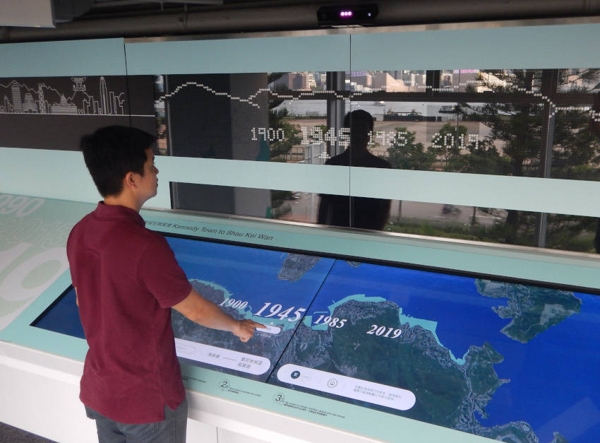 ザイトロニックのマルチタッチテクノロジーが香港のシティギャラリーに採用、インタラクティブな大規模展示を提供