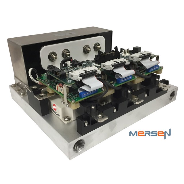 MicrochipがMersen社のSiCパワースタック リファレンス デザイン向けにシリコン カーバイドMOSFETとデジタル ゲートドライバを提供